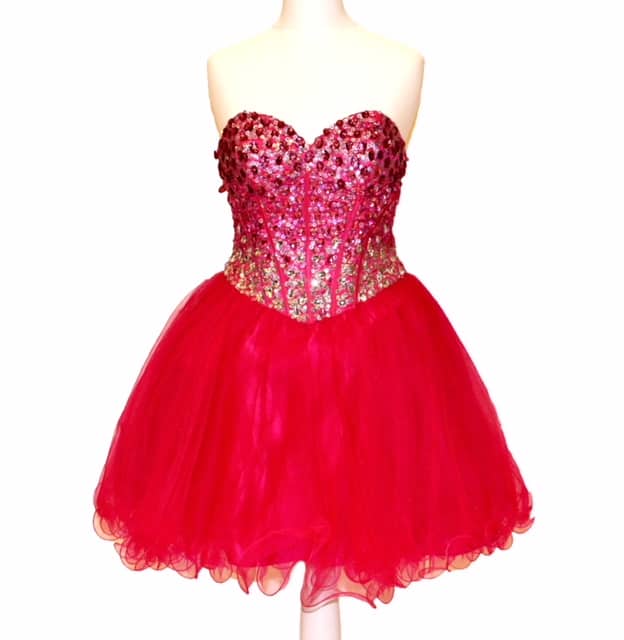 Pre-Loved' Alyce Paris Style 3644 1 Pre-Loved' Alyce Paris Style 3644. Incredible graduated crystals adorn this corset style bodice with ribbon closing from Silhouette London, Prom dress sprecialists in London.