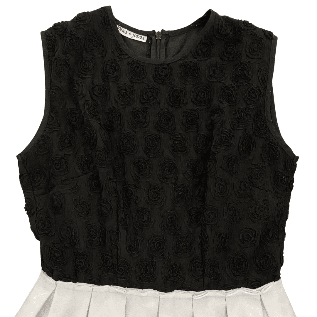 Pre-Loved Jones and Jones Black/White Party Dress 2 Pre-Loved Jones and Jones Rosette Dress in Black and White Close Up